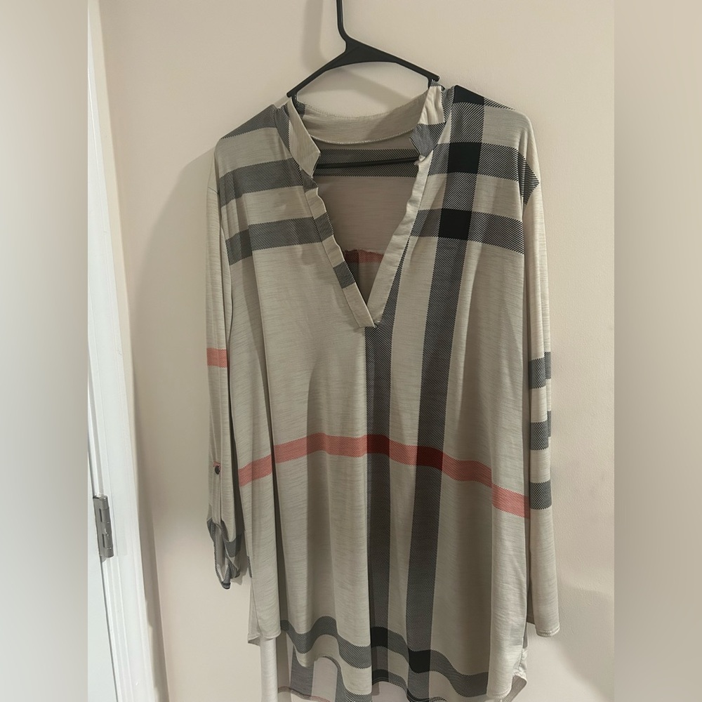 Plaid V-Neck Tunic Top